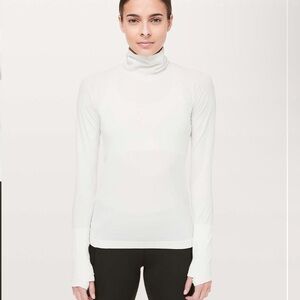 Lululemon Swiftly Speed Turtleneck